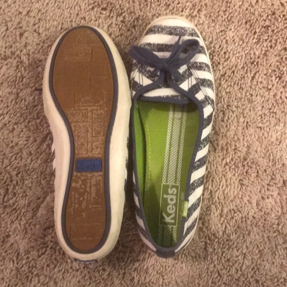Super cute Keds! - Picture 2 of 5